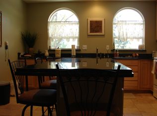 2136 E Stream View Dr, Cottonwood Heights, UT 84093