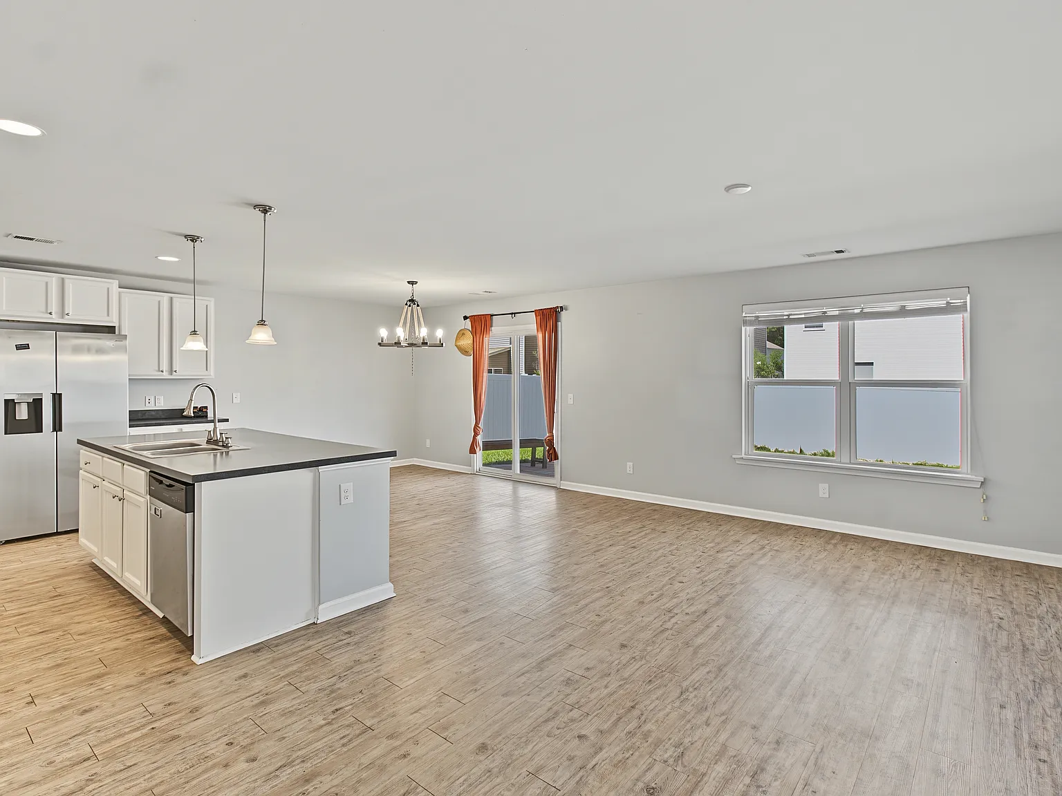 141 Davila Street - 1 — Photo 2