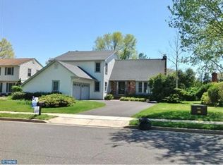 33 Boothby Dr, Mount Laurel, NJ 08054