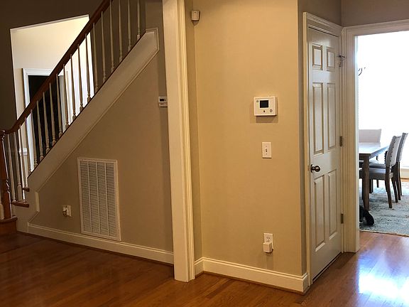 3rd image of 2921 Creekstone Ln