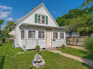 1214 Pekin St, Lincoln, IL 62656
