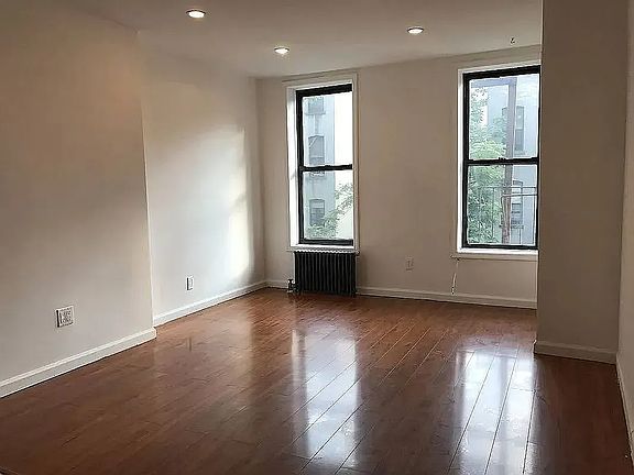 4th image of 534 E 14th St APT 6