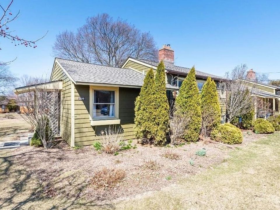 1st image of 2316 Fernwood Ave