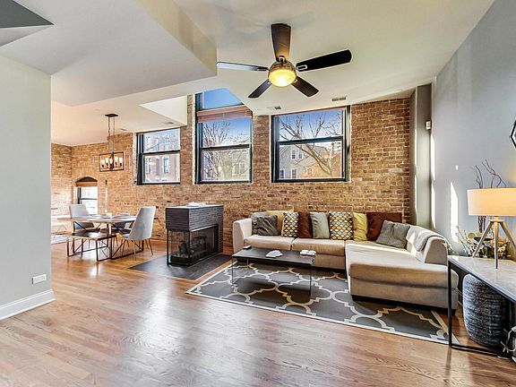 2nd image of 3057 N Clifton Ave APT 1