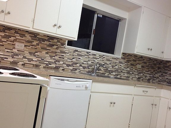 2nd image of 45872 Yates Ave