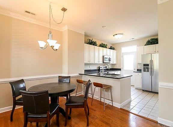 4th image of 13704 Anthea Ln #0