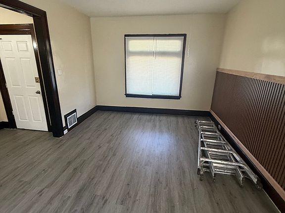 2nd image of 87 Arnold St #1