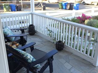 3290 Royal Oaks Dr, Thousand Oaks, CA 91362