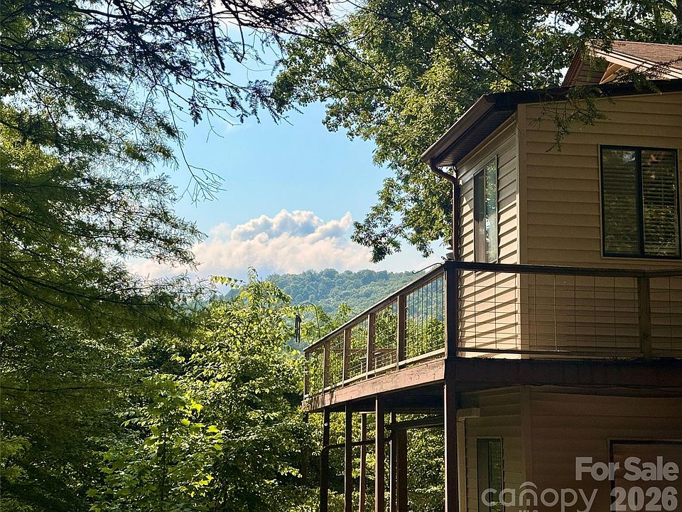 1st image of 218 McGuffey Ridge Rd