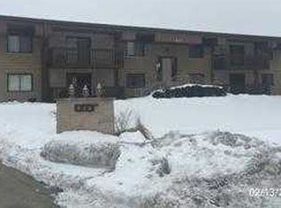 937 E Division St APT 1C, Lockport, IL 60441