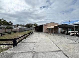 306 N Iona Ave, Fruitland Park, FL 34731