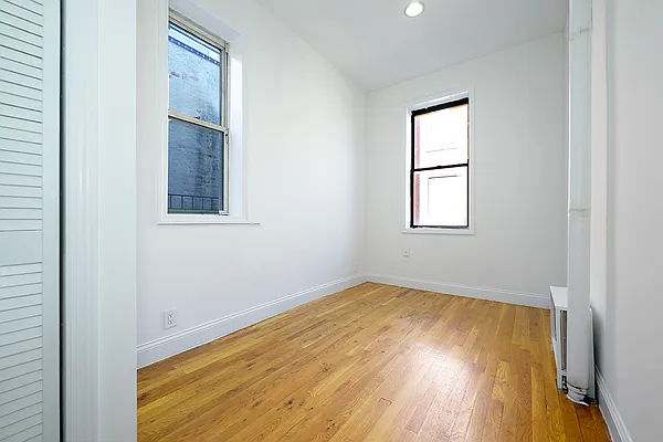 Rented by Buchbinder & Warren | media 23