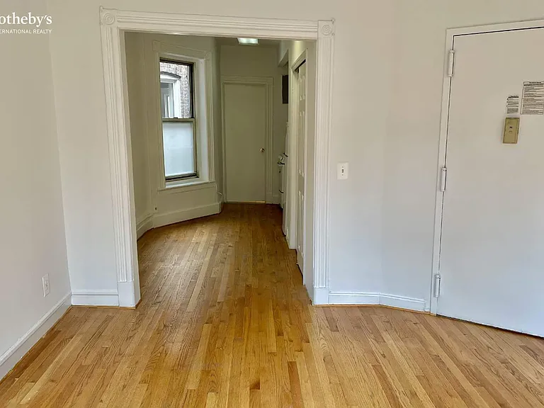 2272 Broadway #3D — Photo 3