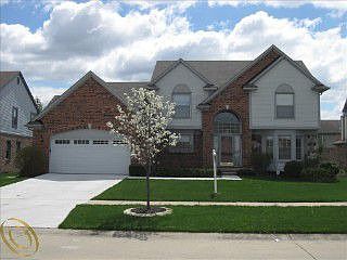2nd image of 45195 Middlebury Ln