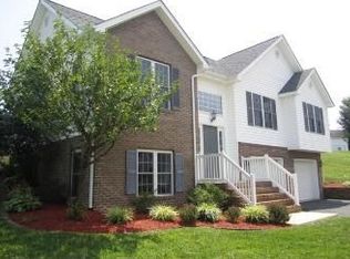 31 Forest View Ln, Fishersville, VA 22939