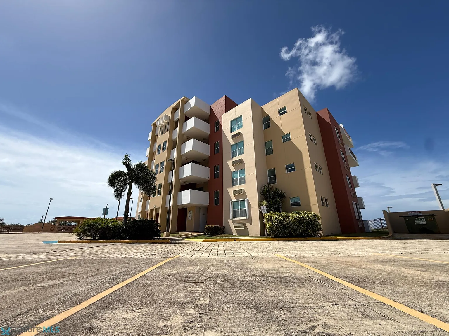 Nautica Del Mar (Condominio) — Photo 3