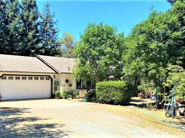 7404 Baldwin St, Valley Springs, CA 95252