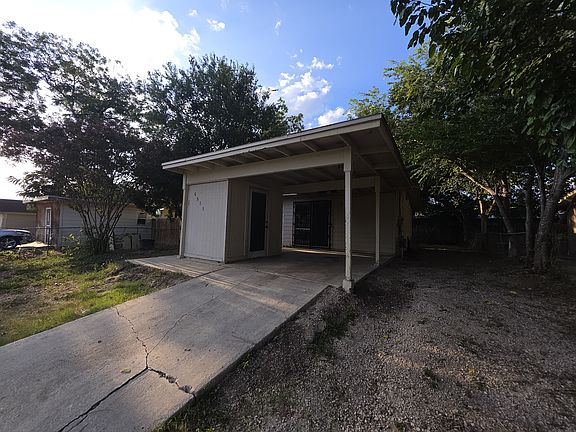 3rd image of 5511 Painted Horse St
