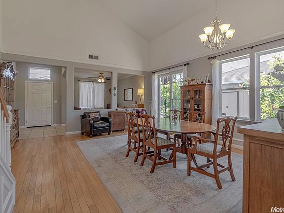 5th image of 2541 Hepworth Dr