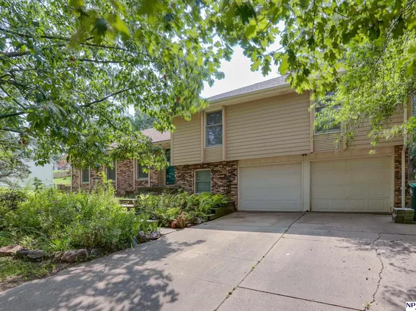 16559 Dorcas St, Omaha, NE 68130