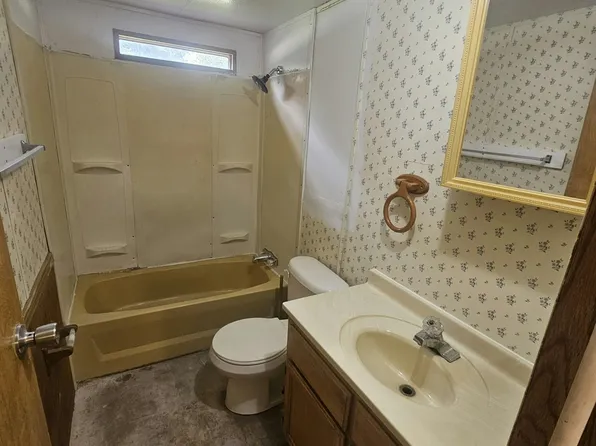 2751 NW 72nd Ter, Chiefland, FL 32626