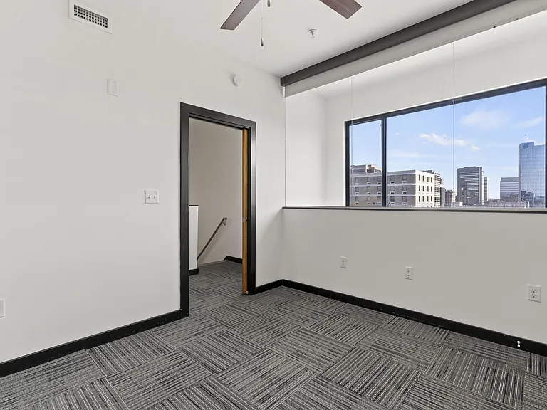 Matrix Midtown — Photo 18