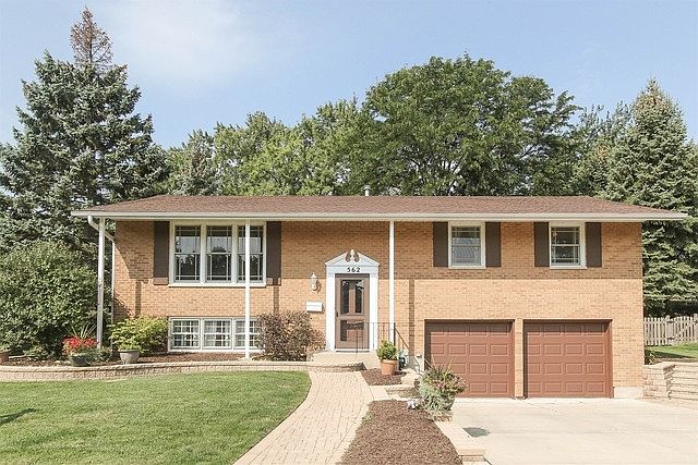 1st image of 562 N Robinson Dr
