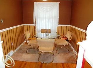 162 N Genesee Ave, Pontiac, MI 48341