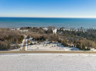 3 Bluff View Ct, Algoma, WI 54201