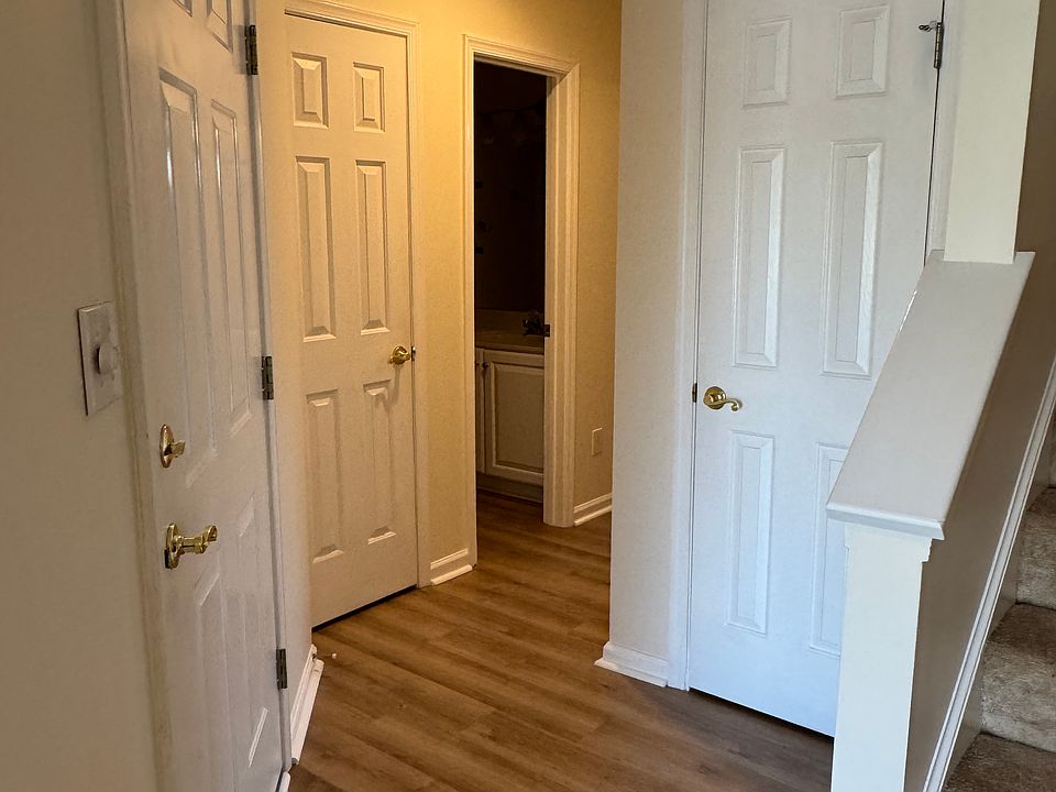1st floor commons area