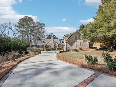 3930 Peachtree Dunwoody Rd NE, Atlanta, GA, 30342