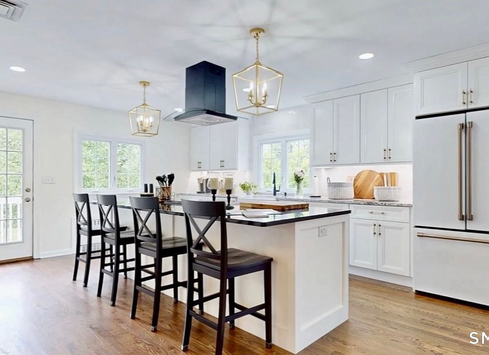 1st image of 561 Wintergreen Avenue