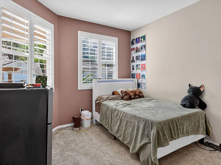1528 Knoll Park Gln — Photo 24