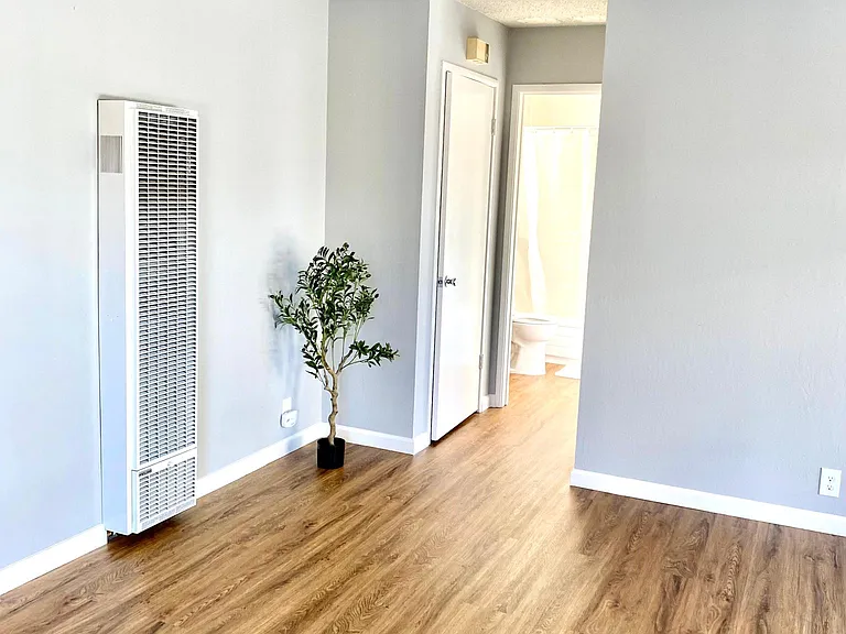 369 Palm Ave #35 — Photo 4