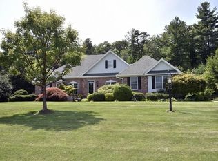 3 Liberty Ln, Southwick, MA 01077