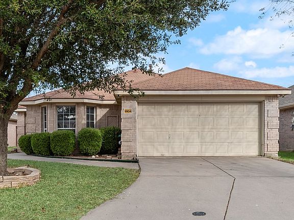 4th image of 9904 Carter Dr