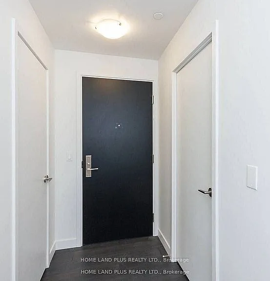 8 Eglinton Ave E #4201 — Photo 4