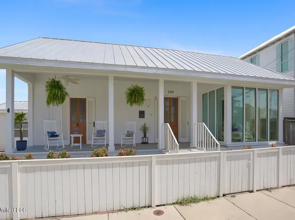 109 Court St, Bay Saint Louis, MS 39520
