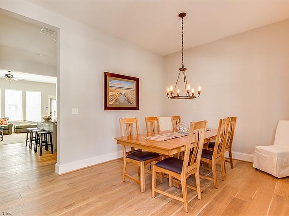 2nd image of 412 22nd St #A