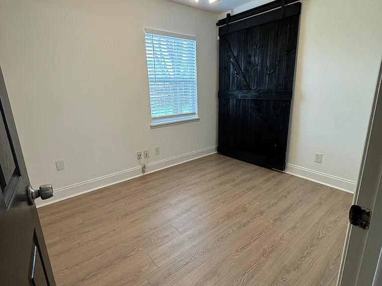 6012 Turner St — Photo 18
