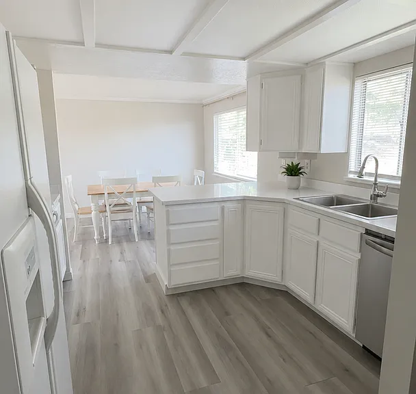 247 N Cove Dr — Photo 8