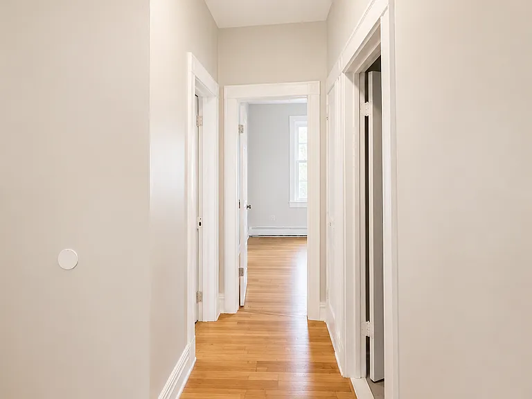 46 Underwood St #1B — Photo 5