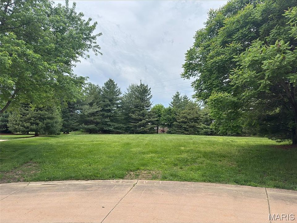 2nd image of 14 London Park Ln