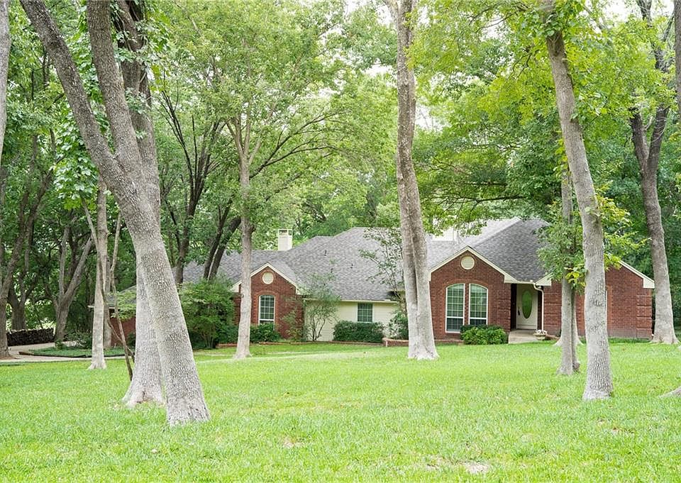 1st image of 44 Trailridge Dr