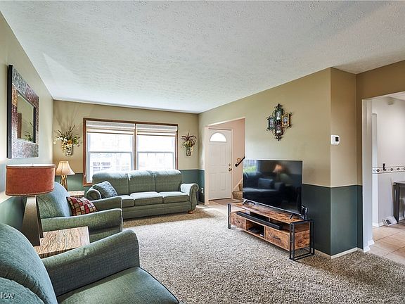 4th image of 6789 Brookhaven Dr