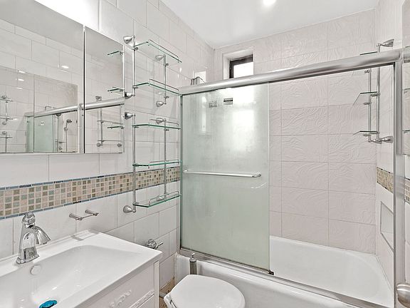 5th image of 1420 York Ave APT 4E