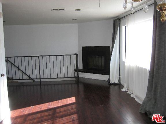 4th image of 1301 Silver Lake Blvd