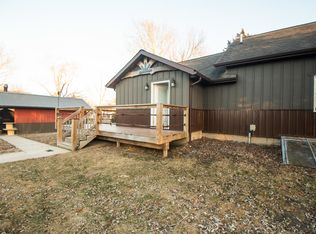 7981 S Pine St, Dixon, IL 61021