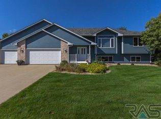 6429 W Hillary Dr, Sioux Falls, SD 57106