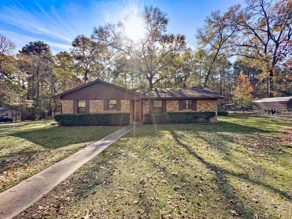 58 Southwood Forest Road, Huntsville, TX 77340